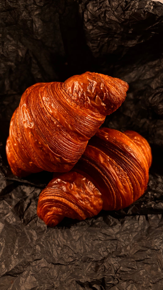 Plain croissant