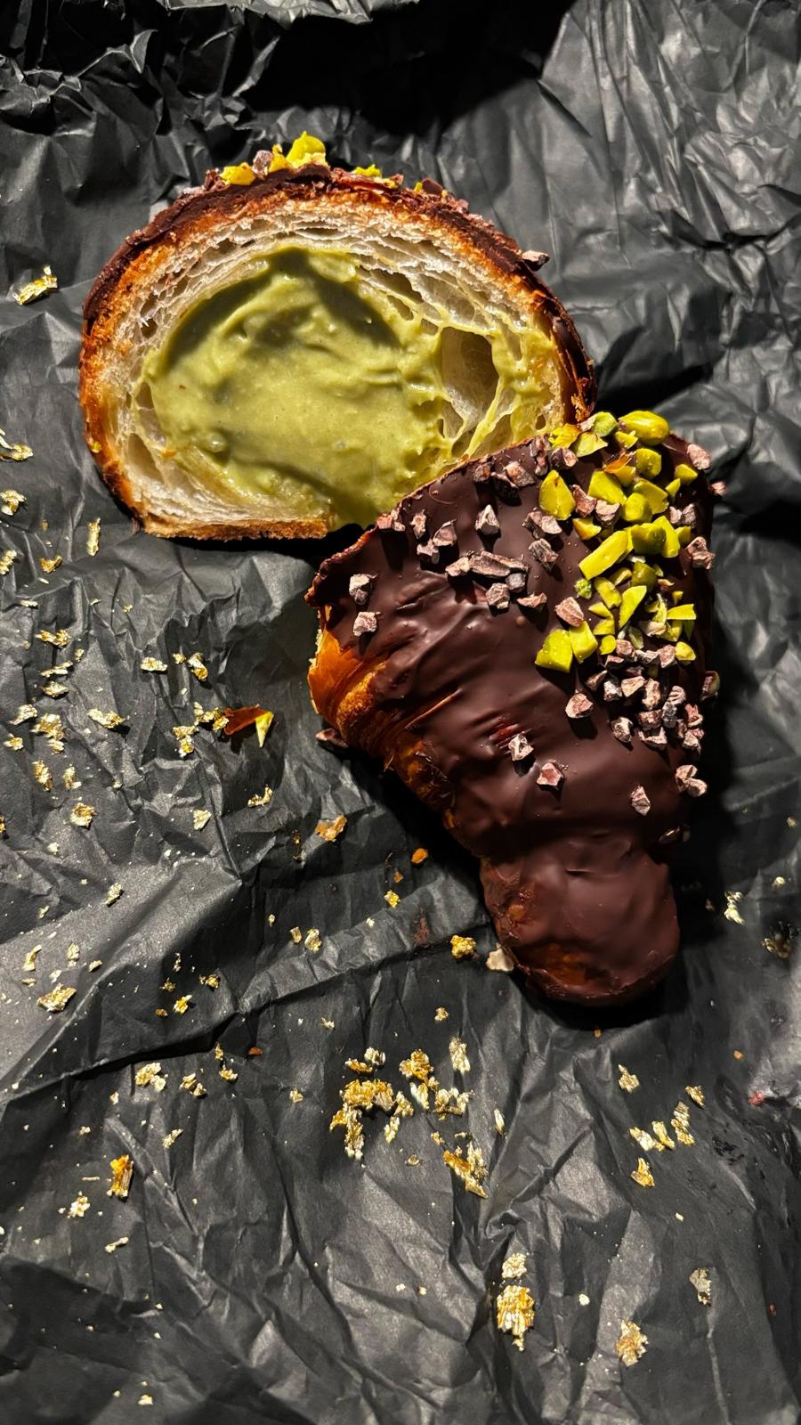 Dubai croissant